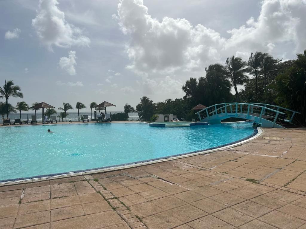 Appart T3 Village Vacances Sainte-Anne Courcelles ภายนอก รูปภาพ
