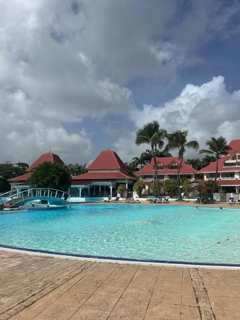 Appart T3 Village Vacances Sainte-Anne Courcelles ภายนอก รูปภาพ