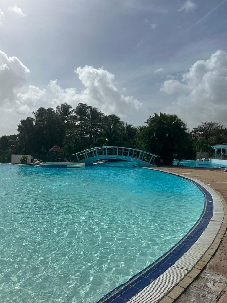 Appart T3 Village Vacances Sainte-Anne Courcelles ภายนอก รูปภาพ